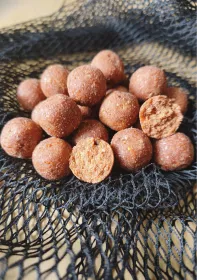 Klais Boilies Peach/Chilli 1KG Petr Klais